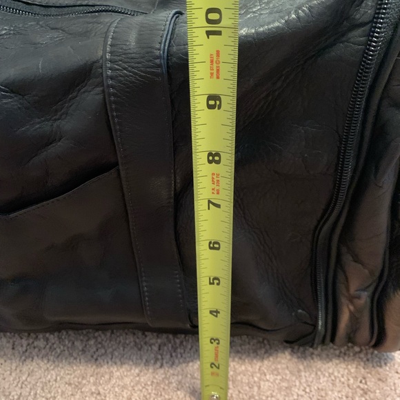 Vintage Convertible Leather Duffle / Messenger Bag | Made in Columbia - Picture 9 of 15